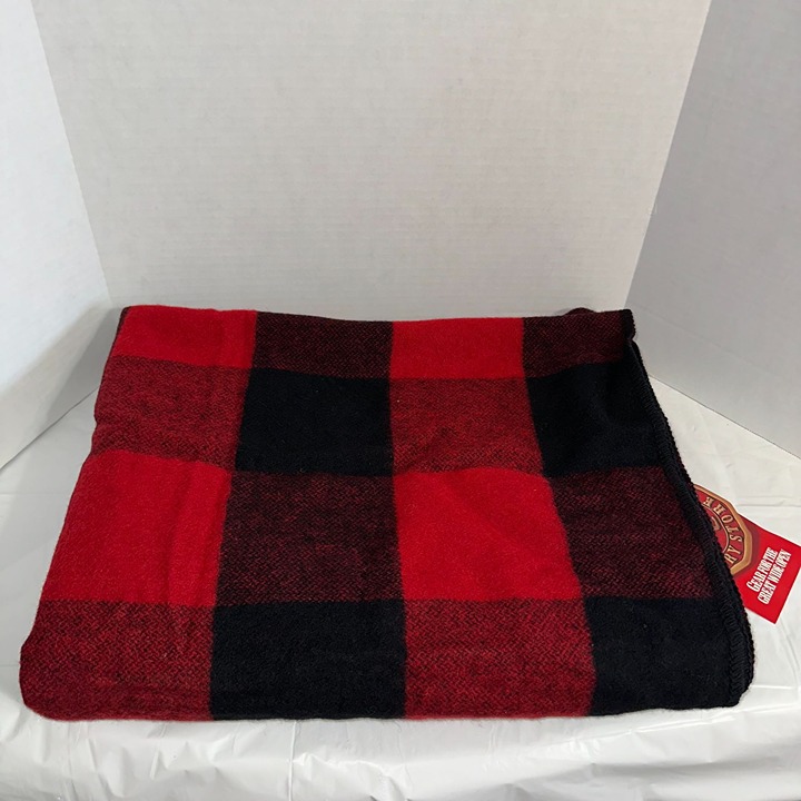Marlboro Country Store Red & Black Buffalo Plaid Blanket