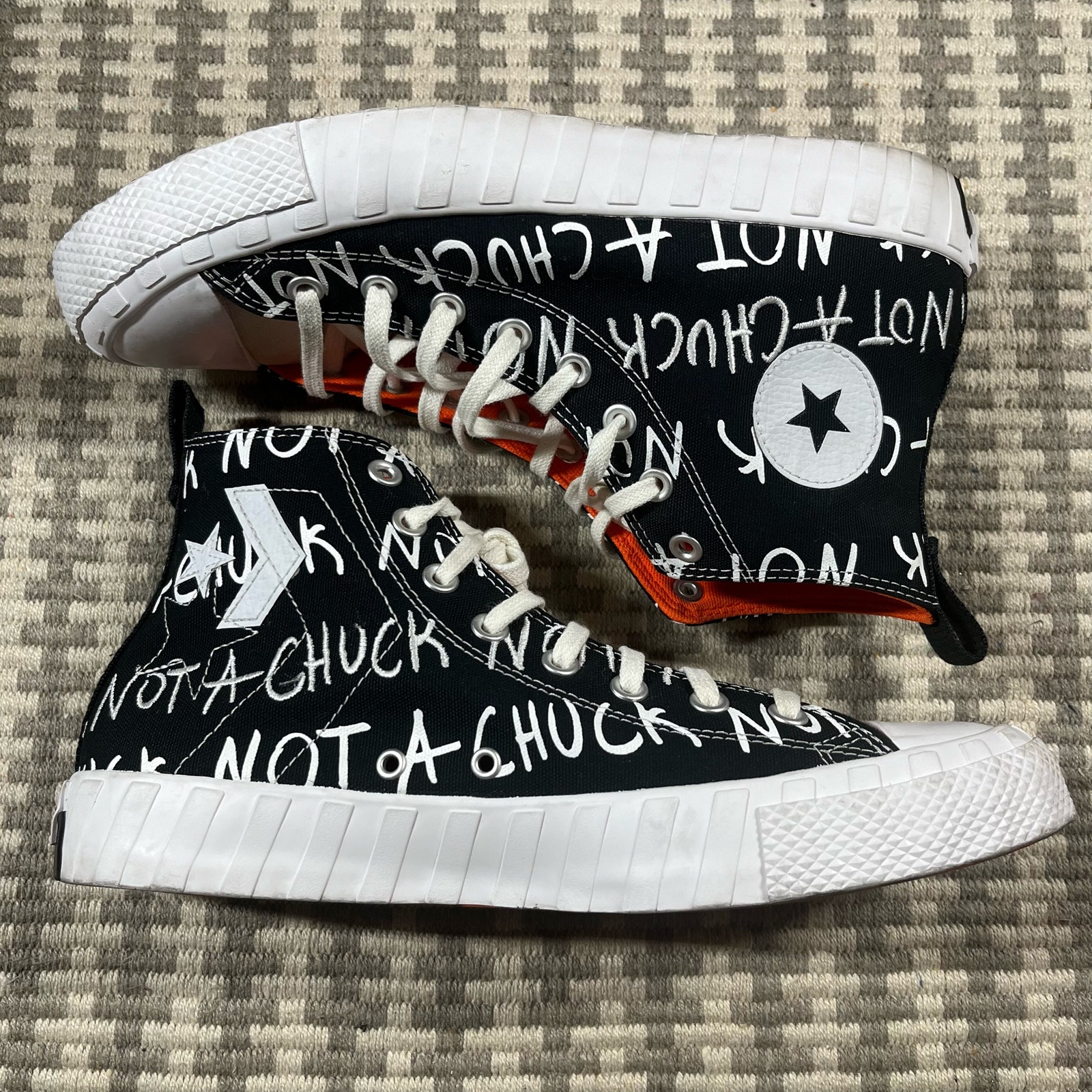 Converse UNT1TL3D High Top 166502C Black White Bold Mandarin Size 10 Men’s
