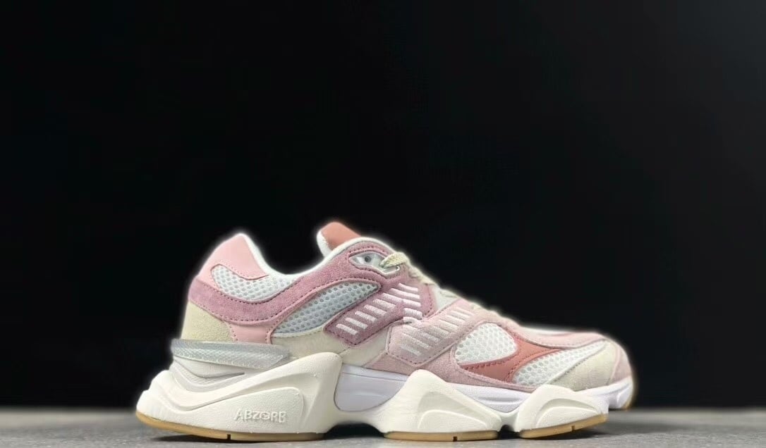 New Balance 9060 us men’s size 5.5