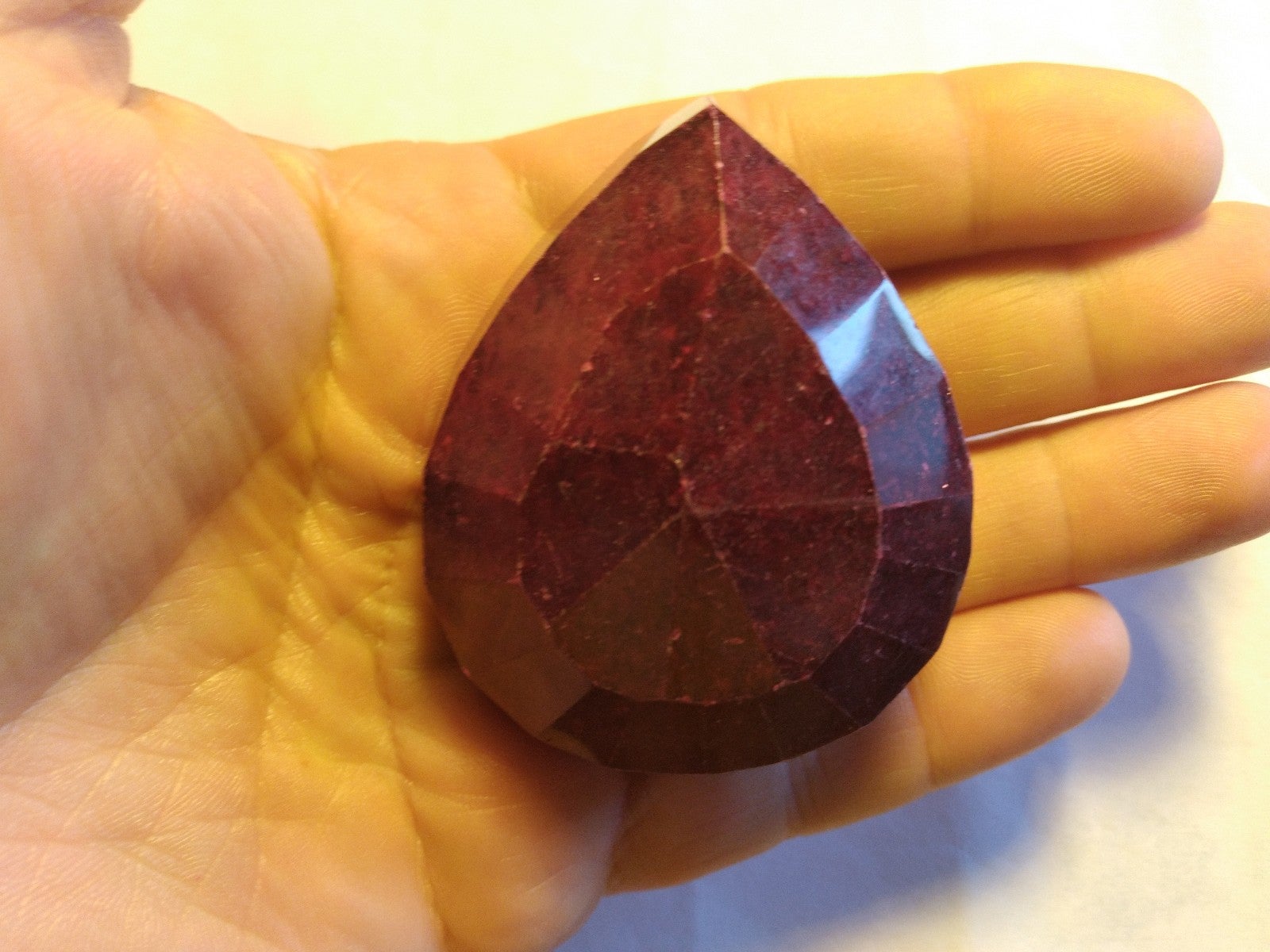 684ct rich violet red Ruby