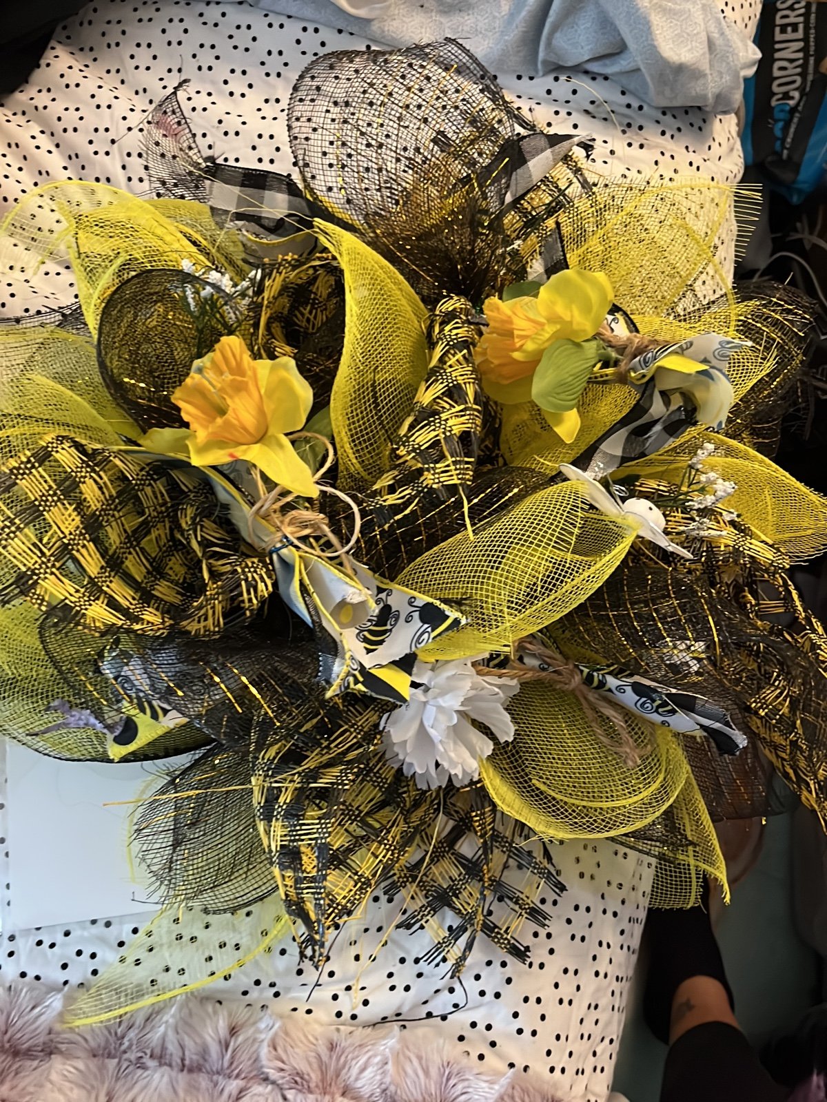 Busy Bee wreath /Spring