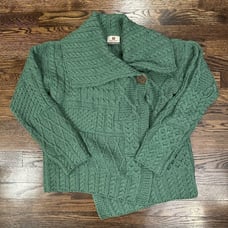 Carraig Donn Sweater Green Merino Wool Sz Medium One Button Cable Knit Ireland