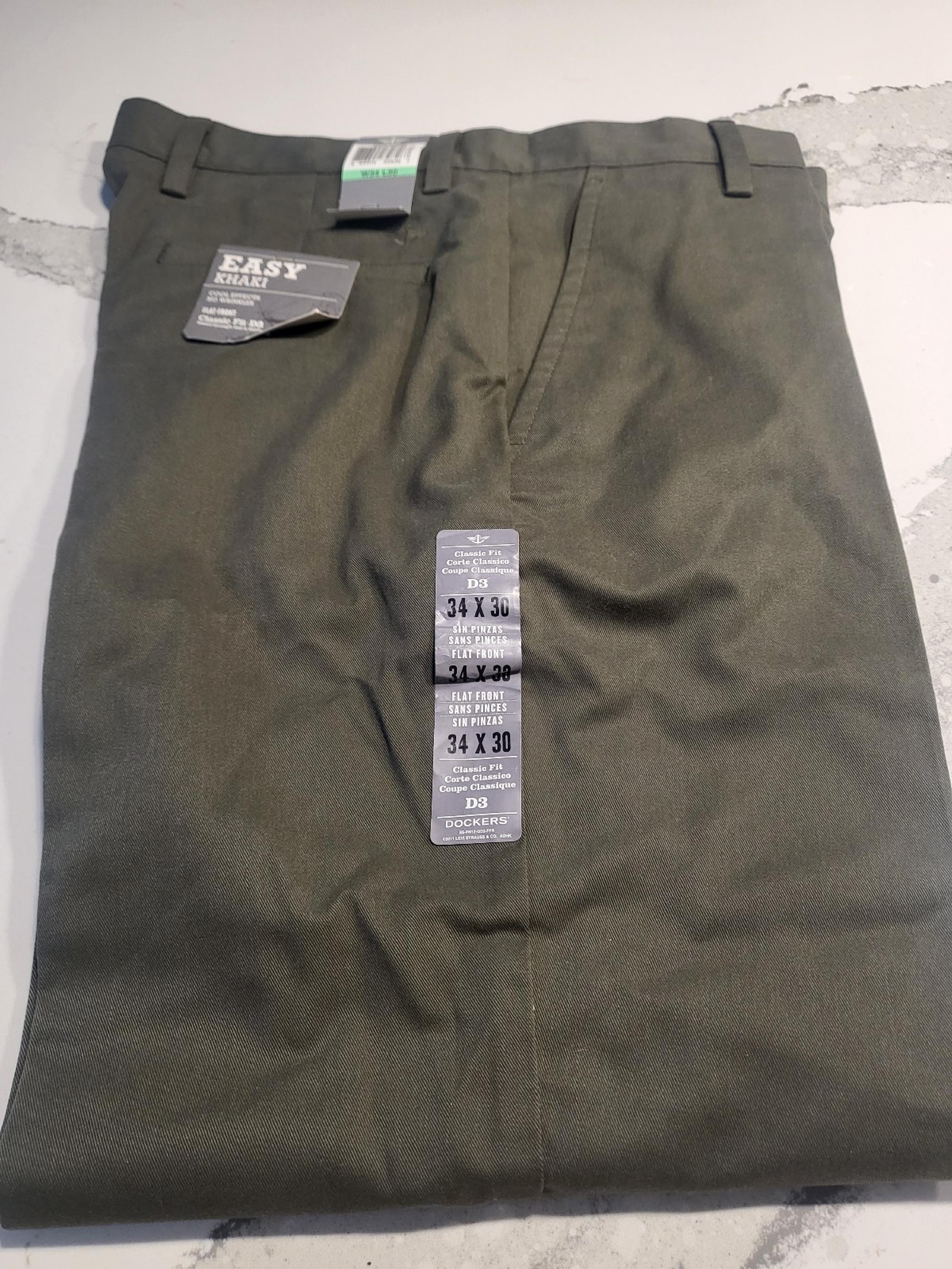 NEW Classic fit DOCKERS 34x30 army green color