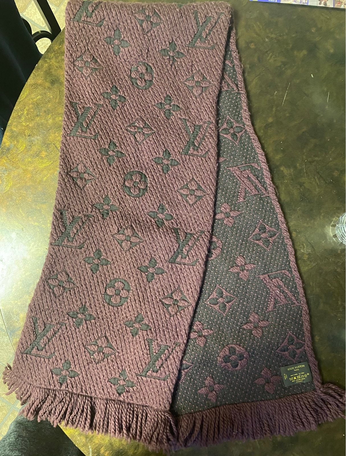 Louis Vuitton logomania Scarf