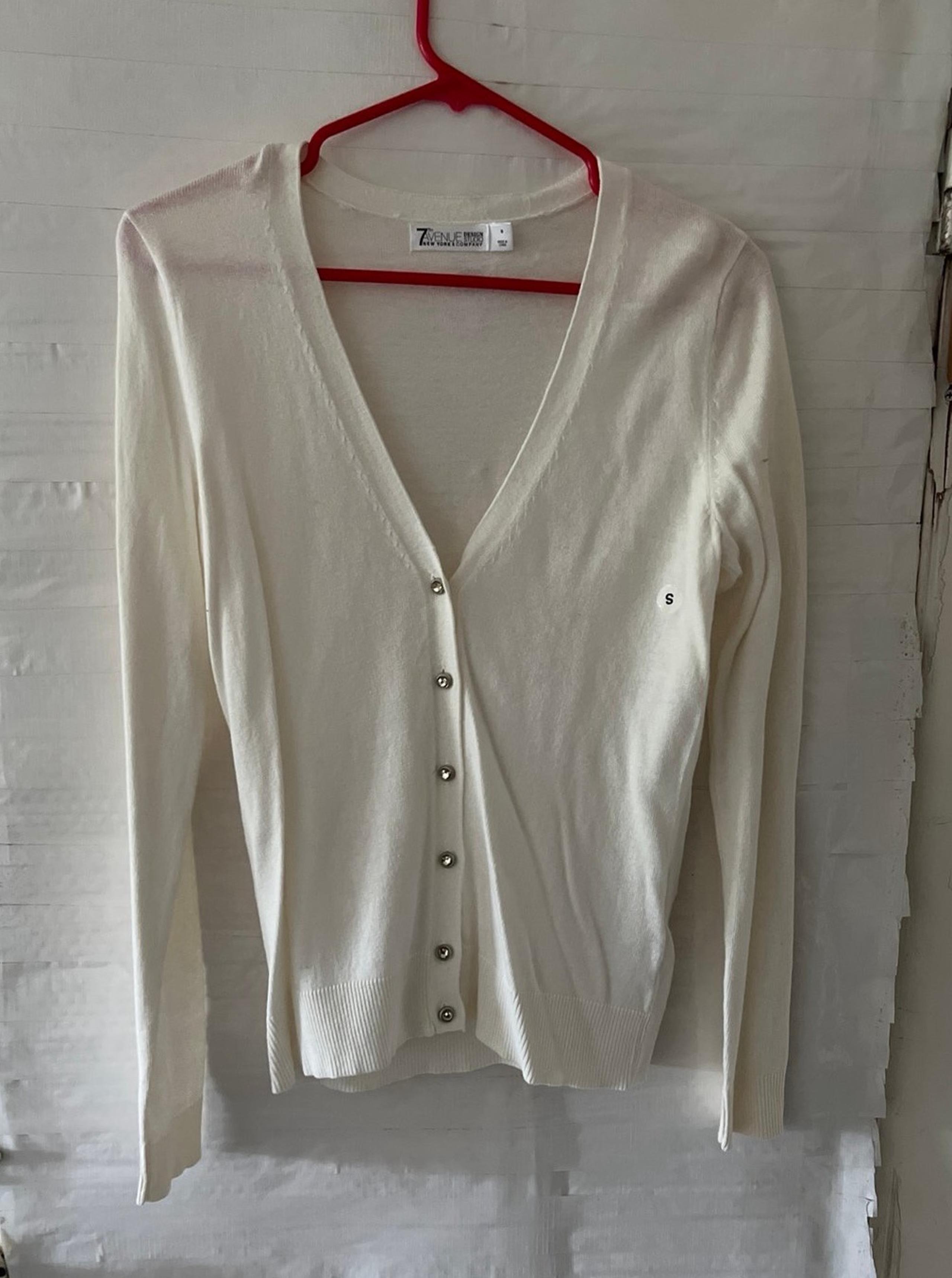 New York & company 7th avenue v-neck cardigan sweater, off-white, NWT