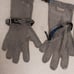 Mesh glove to cut meat