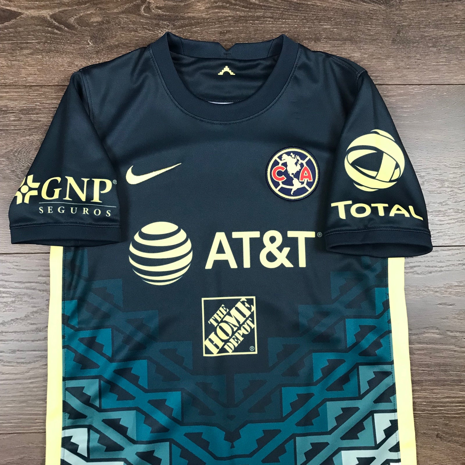Nike Club América 2021/22 Stadium Away Big Kids' Medium Soccer Jersey NEW