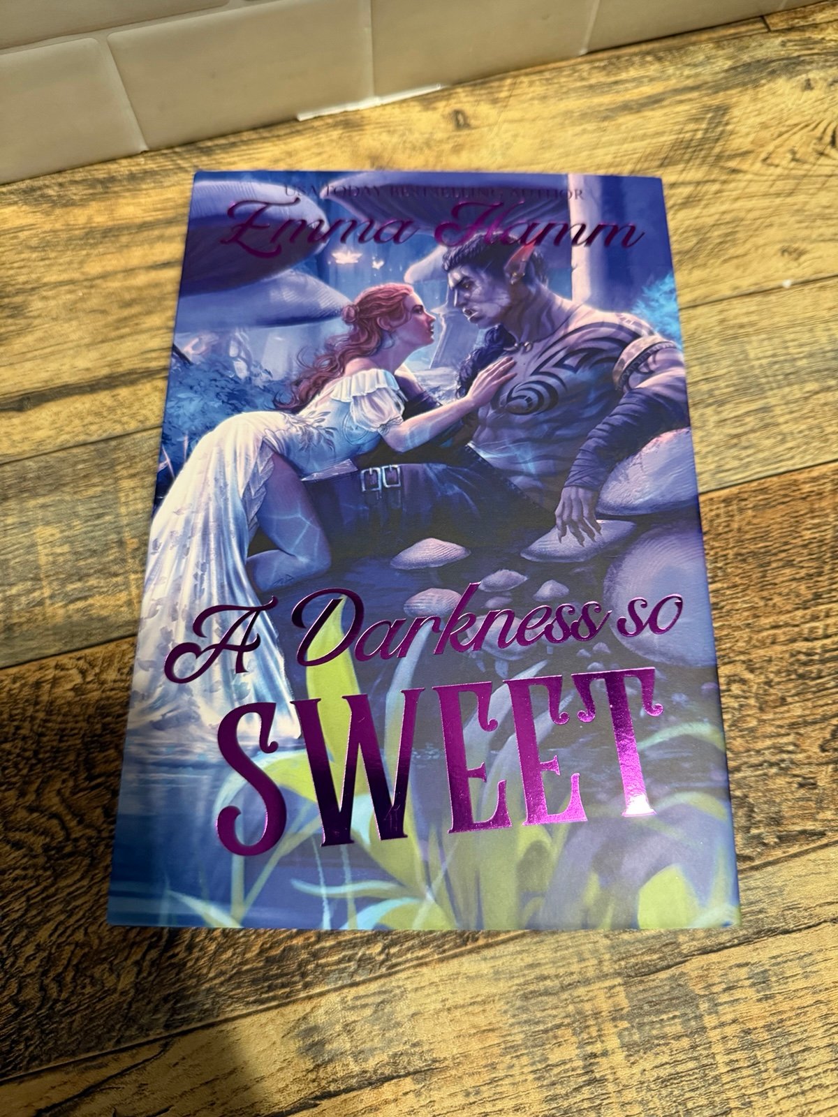 A darkness so sweet Emma Hamm