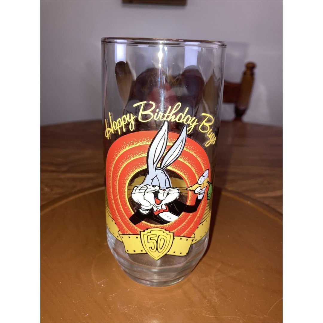 Bugs Bunny Happy Birthday 50th Anniversary Glass 1990 Warner Bros. Looney Tunes Bugs Bunny Happy Birthday 50th Anniversary Glass 1990 Warner Bros. Looney Tunes