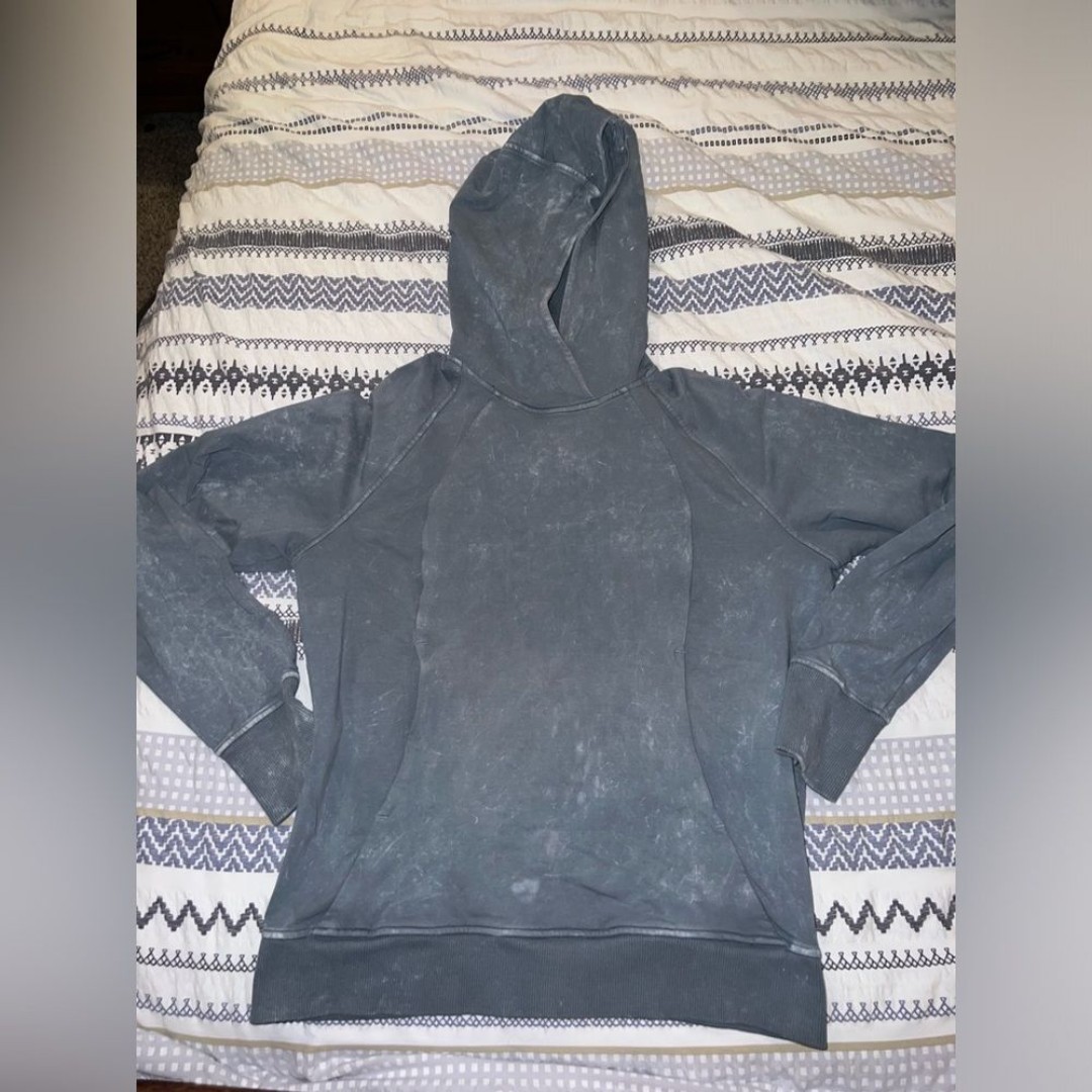 Lululemon Scuba Pullover - Washed Blue size 6