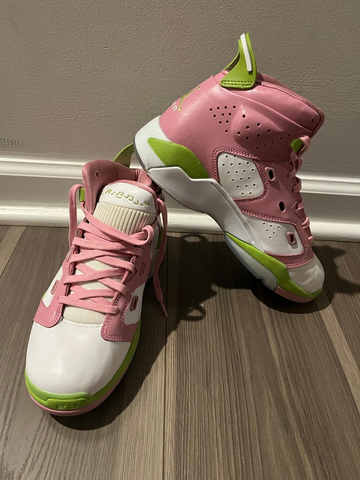 Pink jordans boys cheap