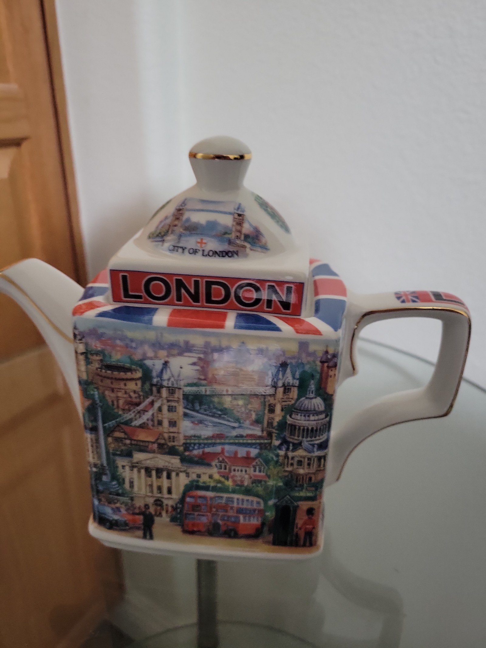 James Sandler city of London Bromley teapot