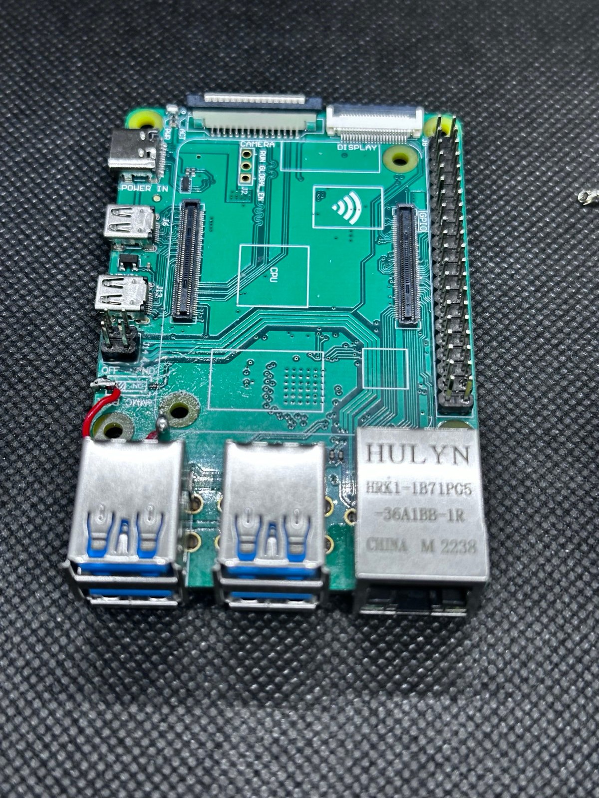 Cm4 iO board