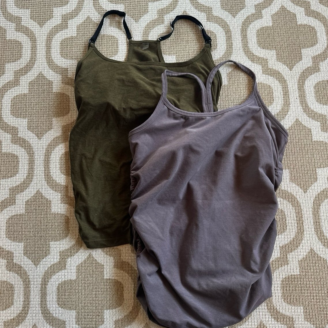 Beyond Yoga Beyond The Bump Maternity Nursing Tanks Like New