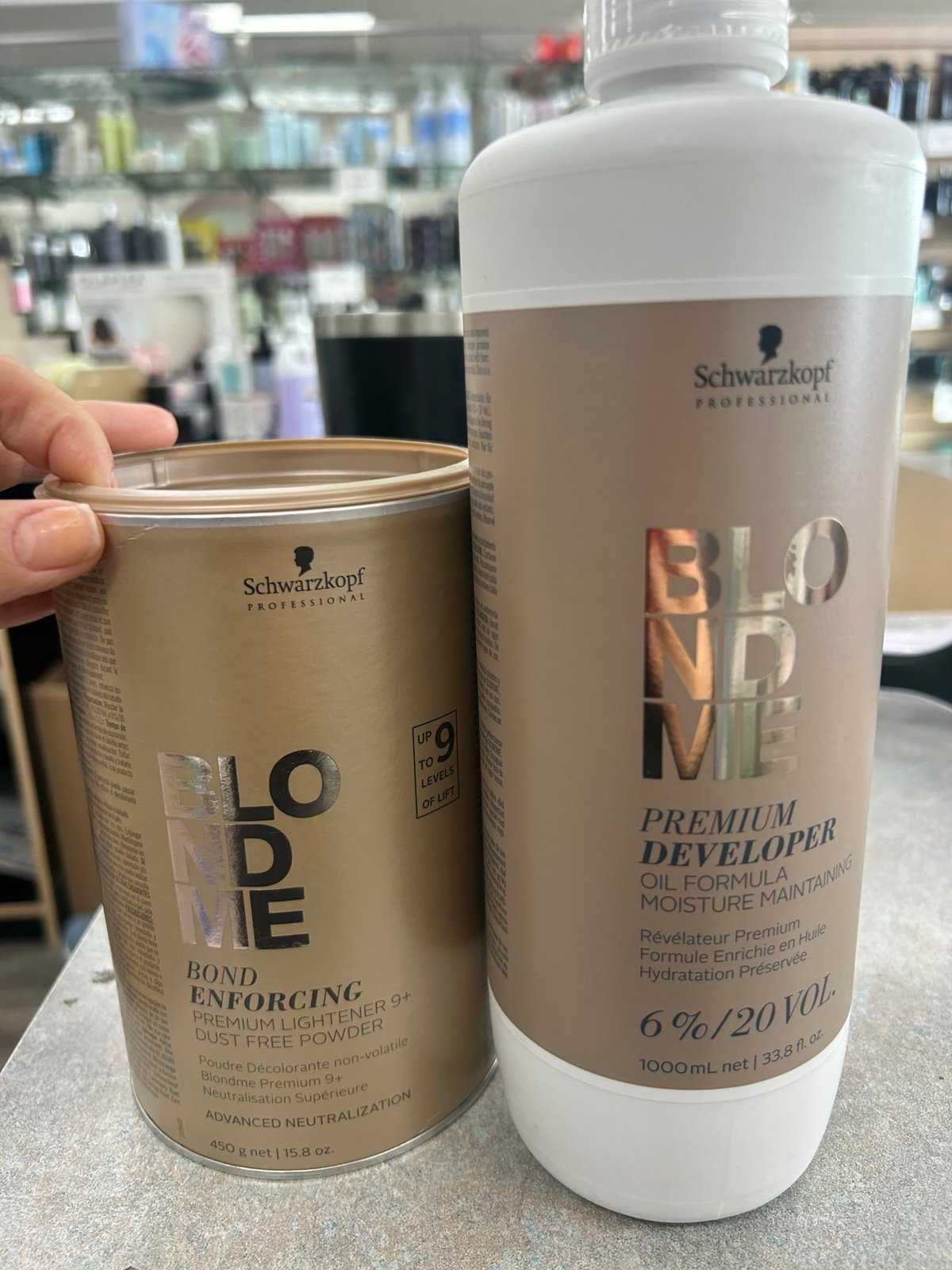 schwarzkopf professional bleach lightener lifts up to 9 and 20 volume developer