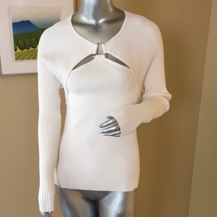 White House Black Market | WHBM | Long Sleeve Cutout Hardware Pull Over Ecru