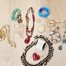 Vintage to Modern Avon Jewelry Necklace Bracelet Ring Brooch 15 pc Lot