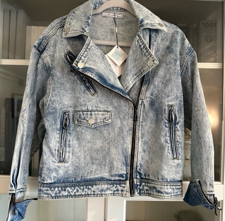By Egreis Rochelle Denim Jacket NWT NEW SIZE MEDIUM