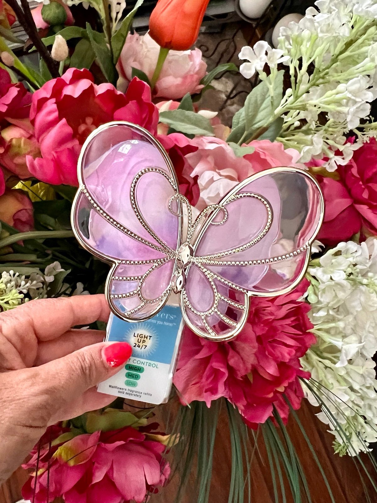 Bath and Body Works purple butterfly wallflower plug nightlight