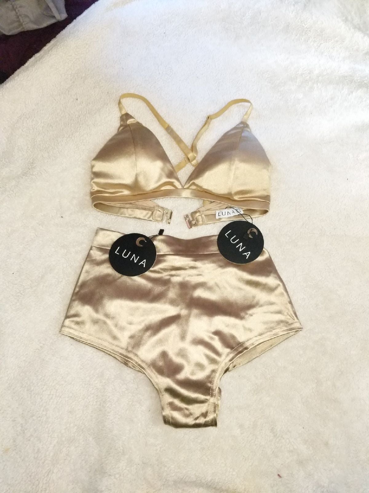 Luna Polewear Gold Set