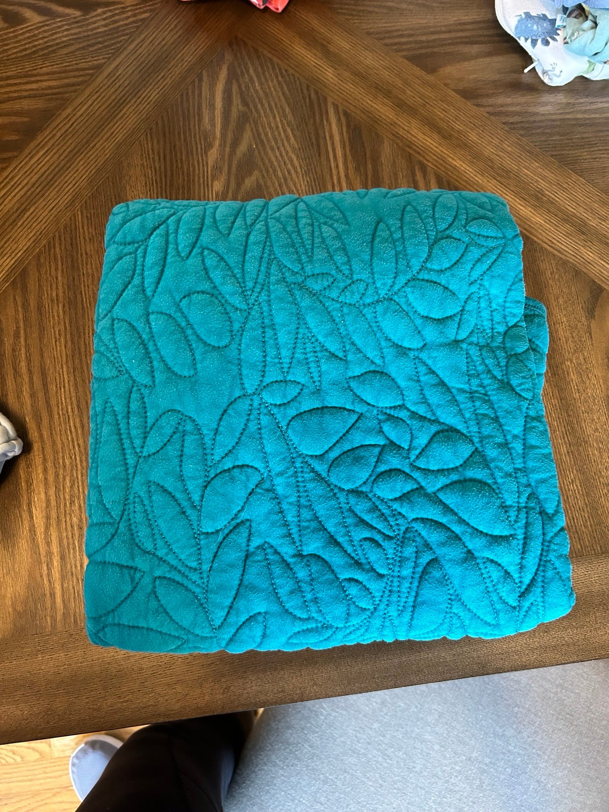 Kate Quinn quilt teal bamboo