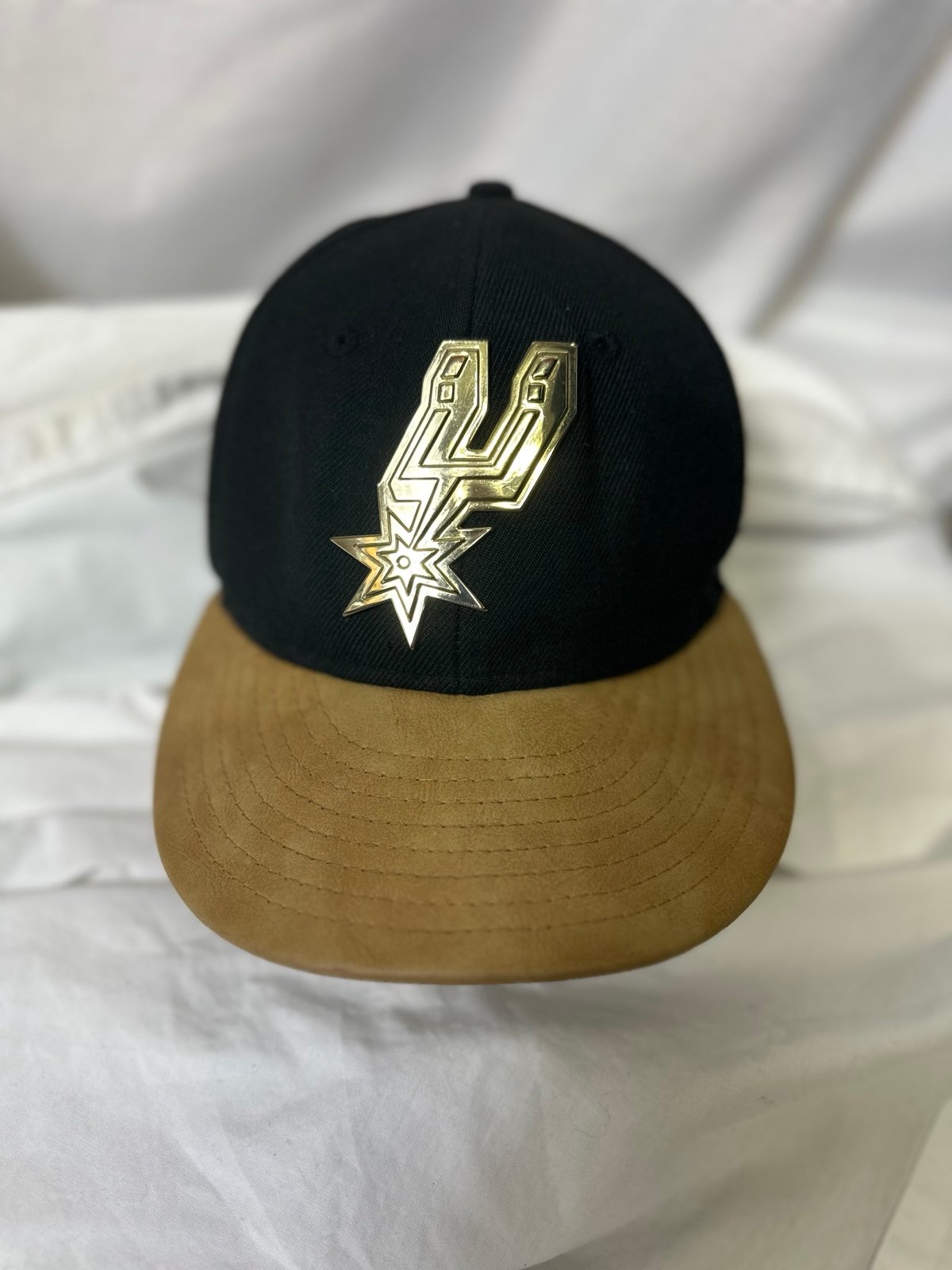 NBA san antonio spurs new era hat 7.125 Black W Tan Bill EUC RARE