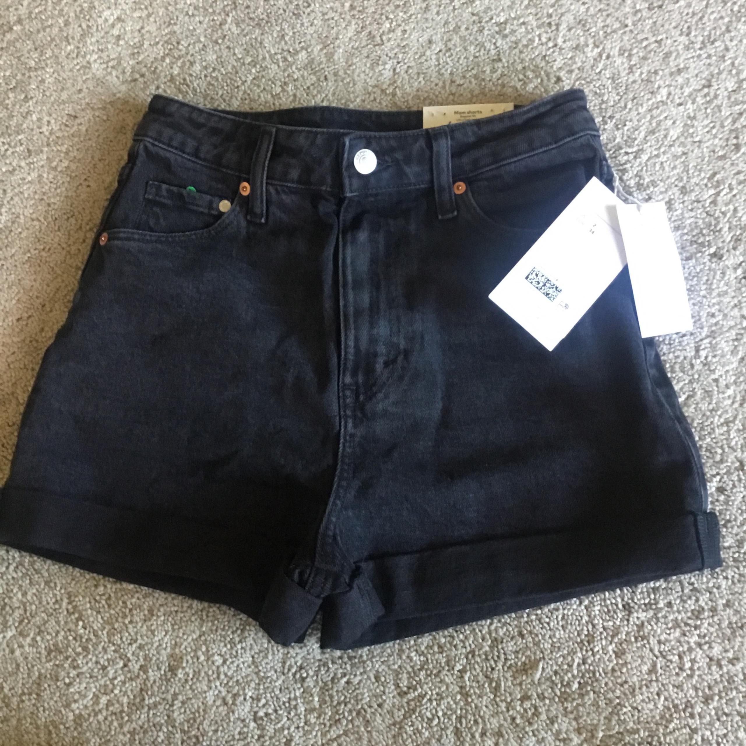 H&M Mom Jean Shorts size 2