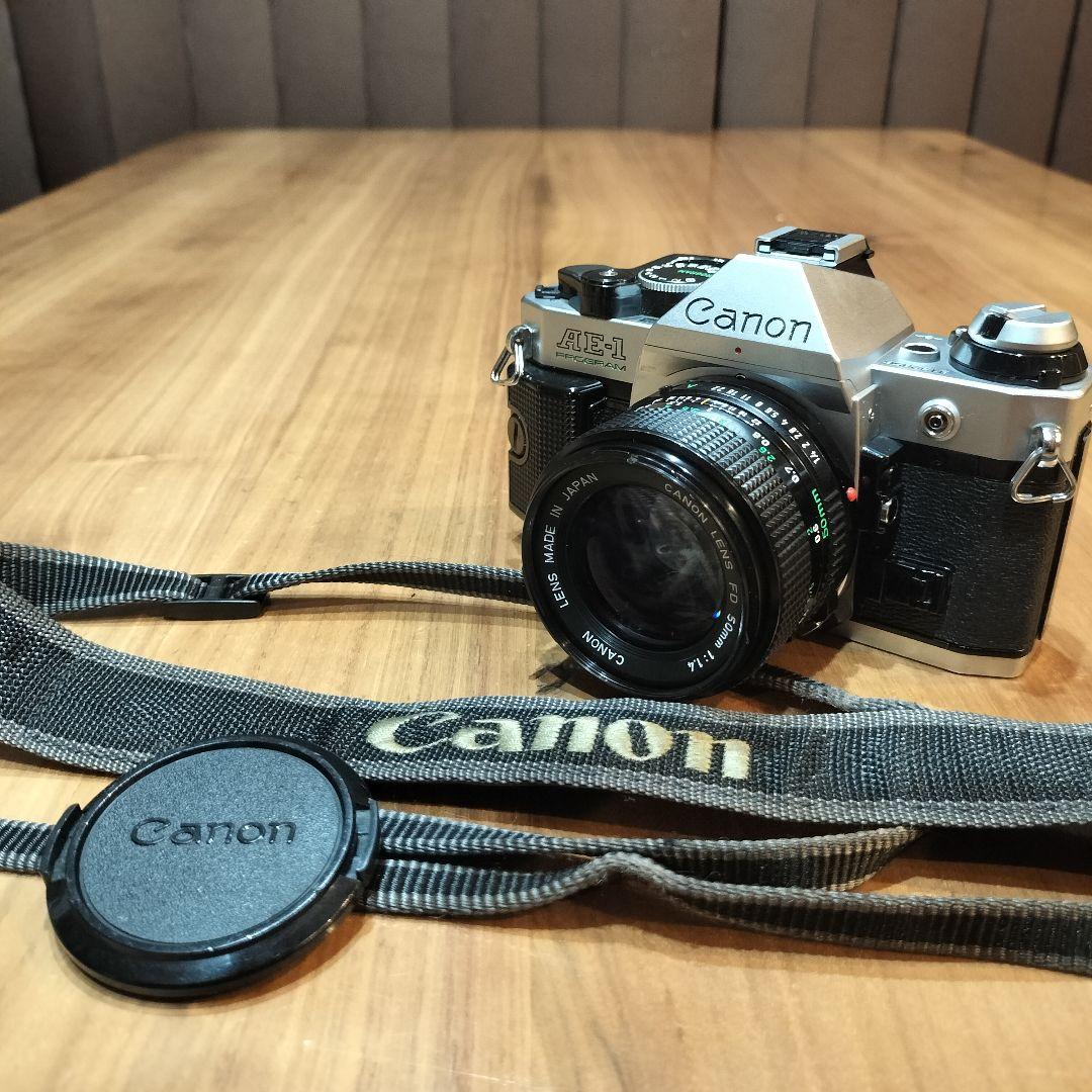 Near MINT + Strap] Canon AE-1 + New FD NFD 50mm f1.4 Lens