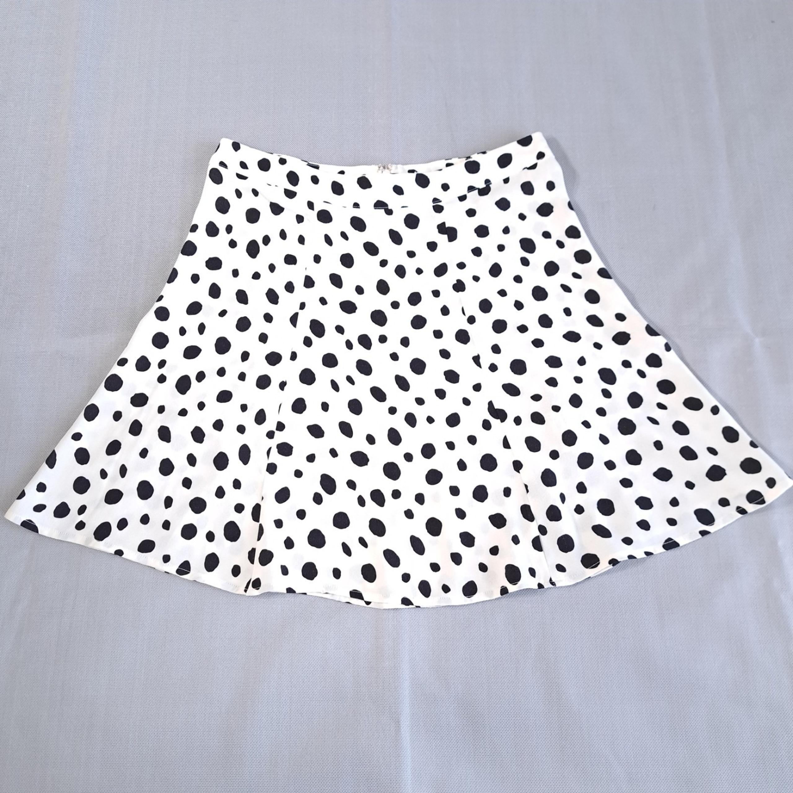 Reformation Women's Mini Skirt Ivory/Black Size 6 Zipper Dalmation Print