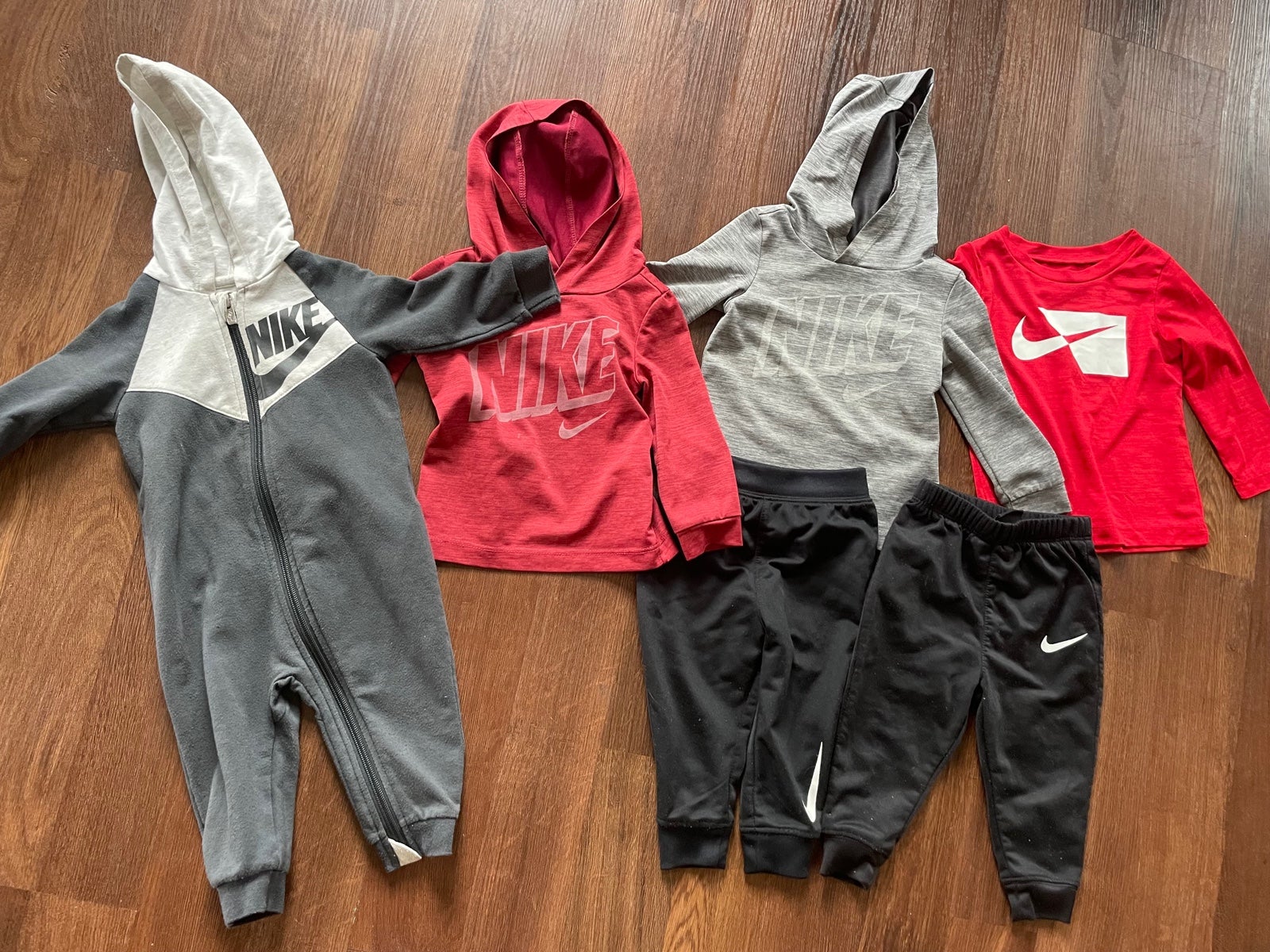 Nike boys Bundle 9-12 month