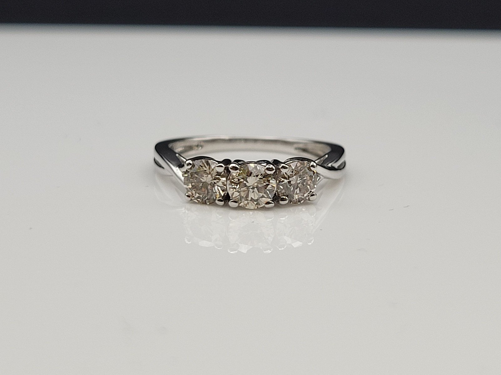 10k 3 Round Brown Diamonds. 1.00 ctw. White Gold Ladies Ring Size 6.5