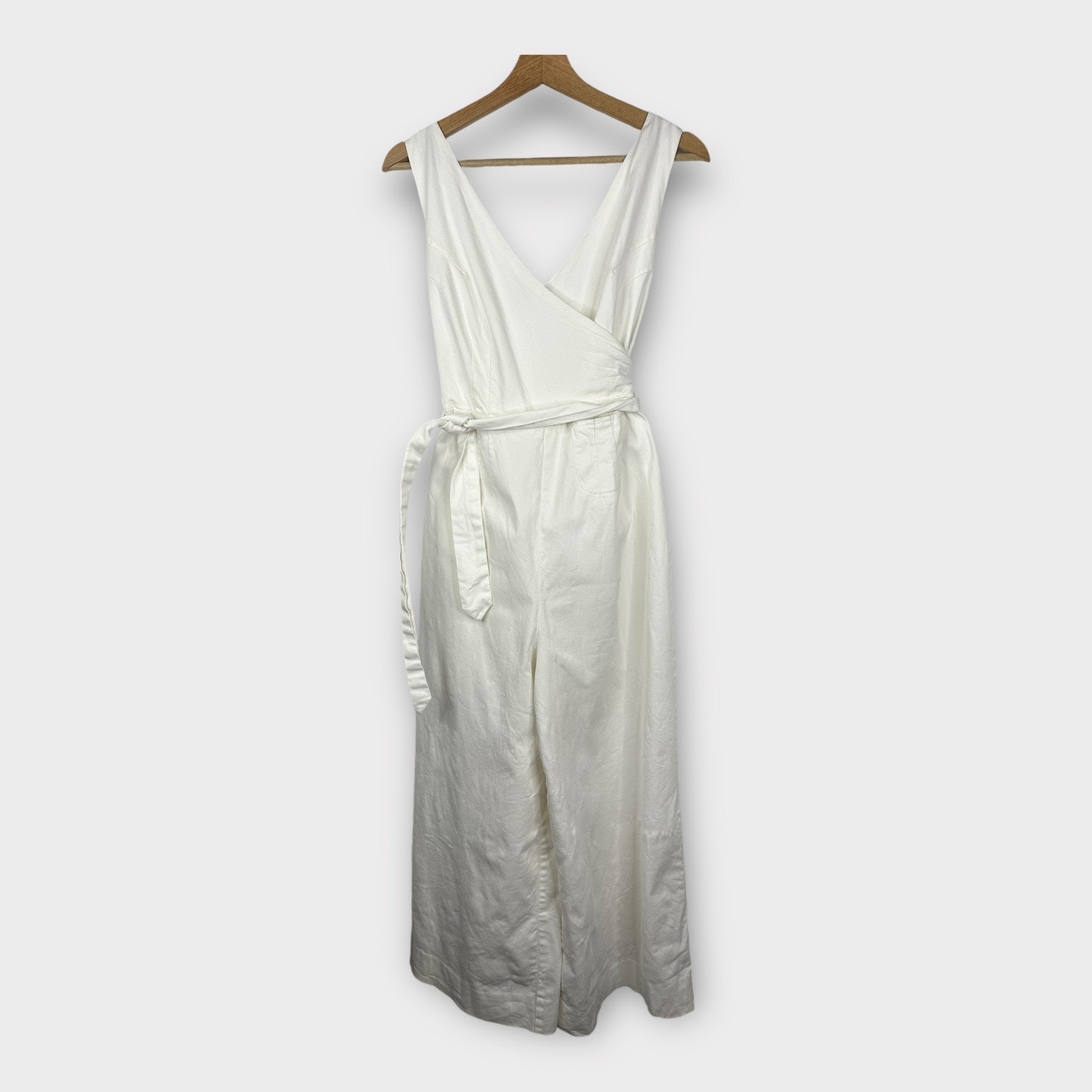 Chino Anthropologie Womens 6 Sleeveless Wrap Cropped Wide Leg Jumpsuit White