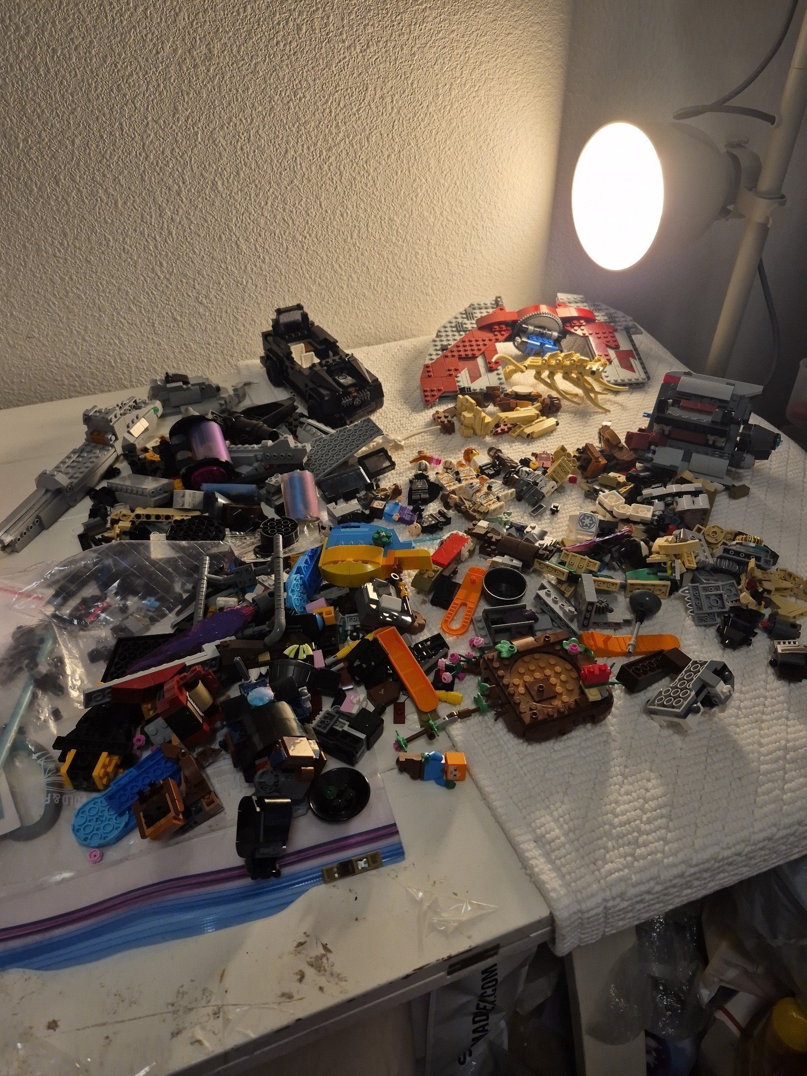 Huge Lego lot Starwars & others Replacement pieces
