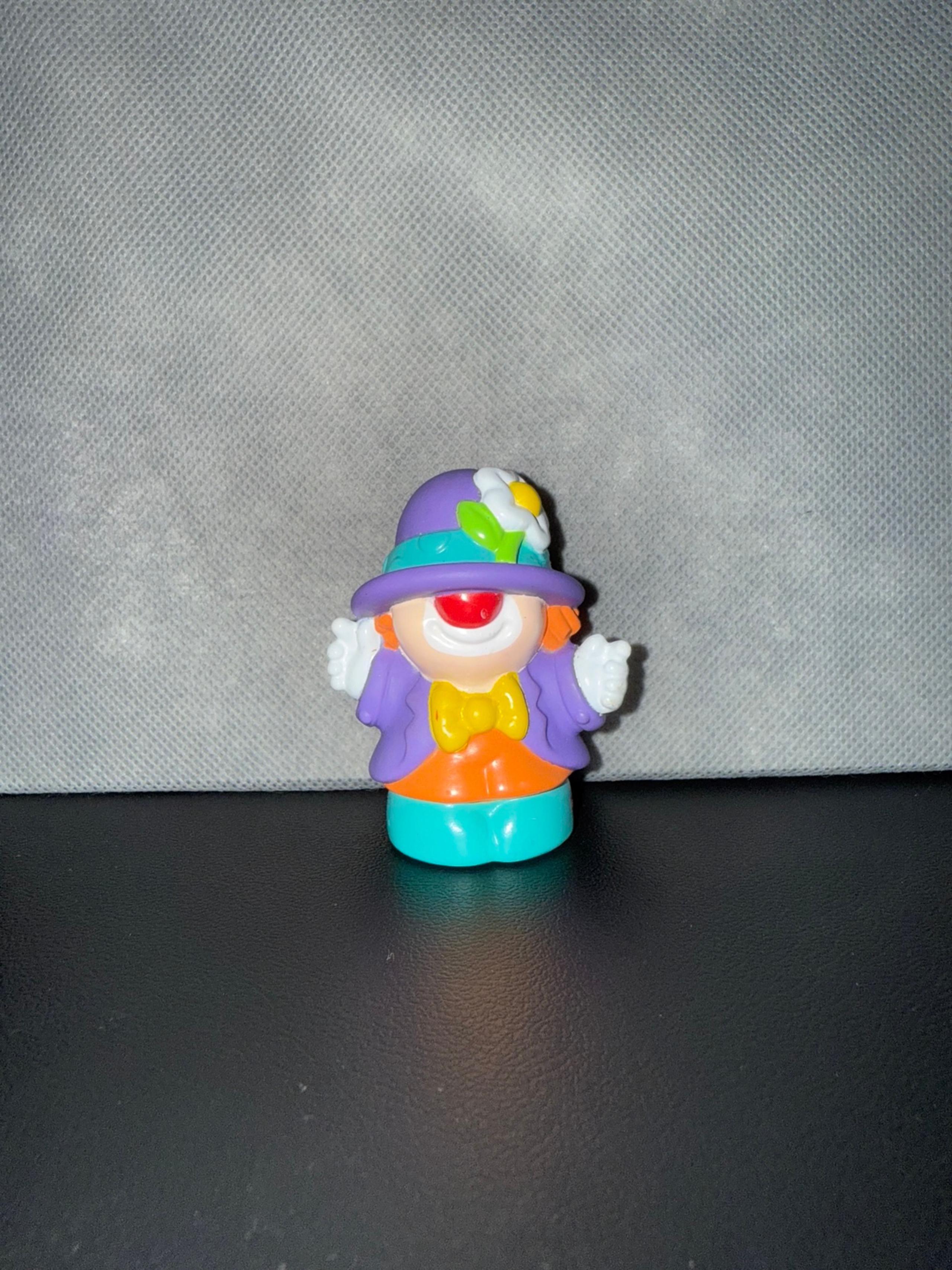 Fisher Price Little People Circus Amusement Park Clown Smiley 2001 - Fisher-Price