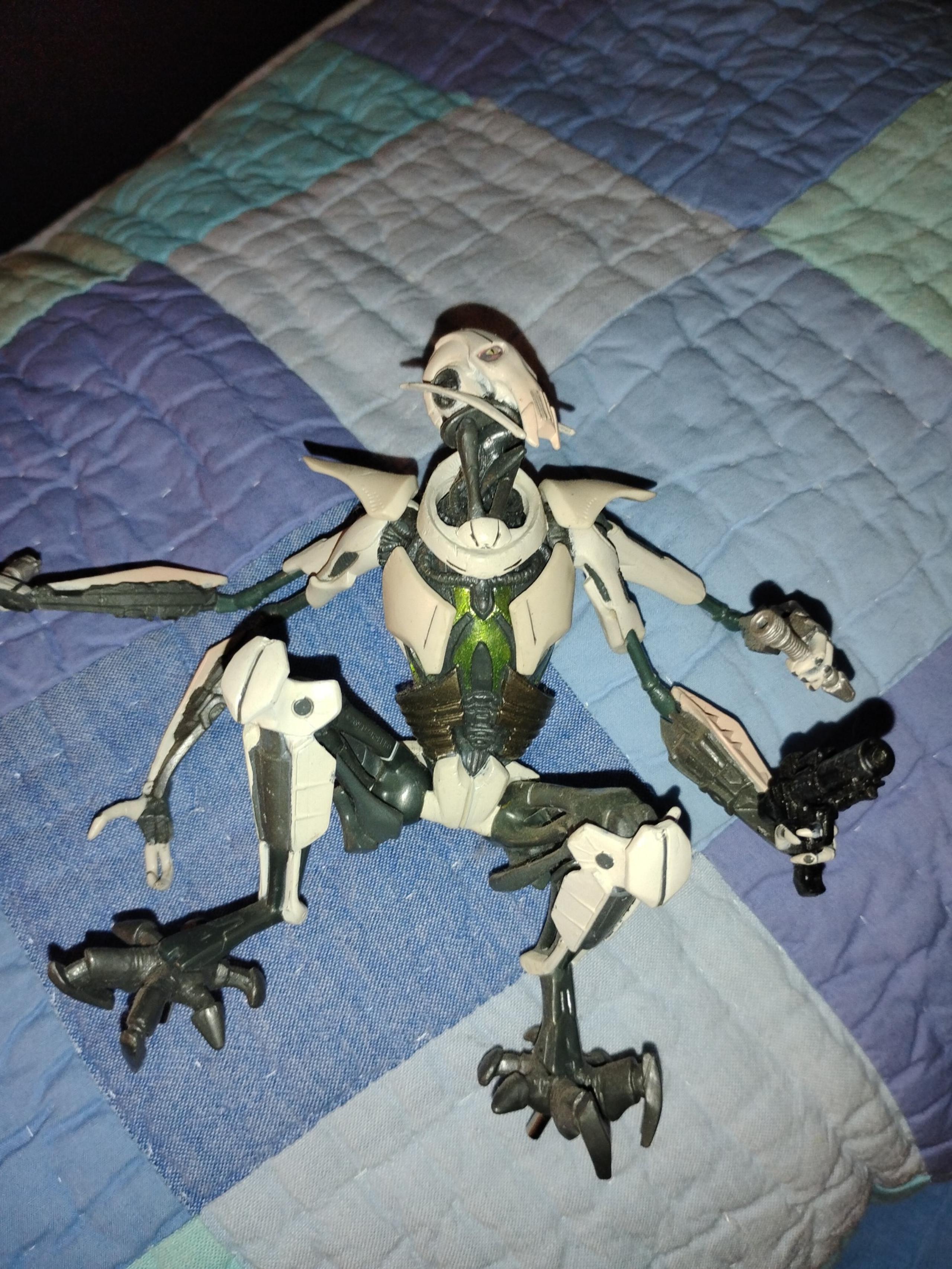 STAR WARS GENERAL GRIEVOUS ACTION FIGURE