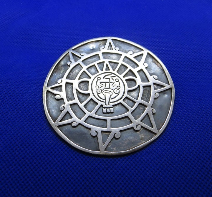 Vintage Native Los Ballesteros Large Sterling Silver Mayan Calendar Pendant 3
