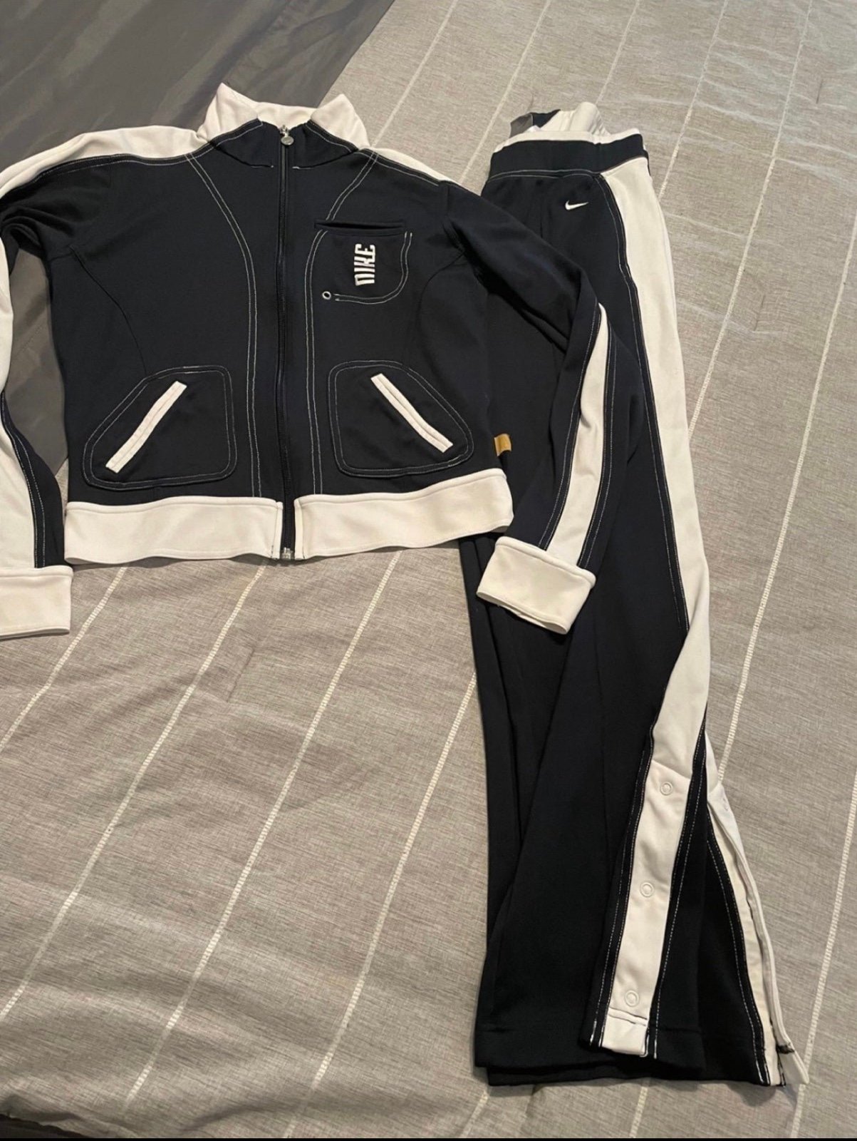 Rare Nike Vintage Track jacket and pant outfit Medium