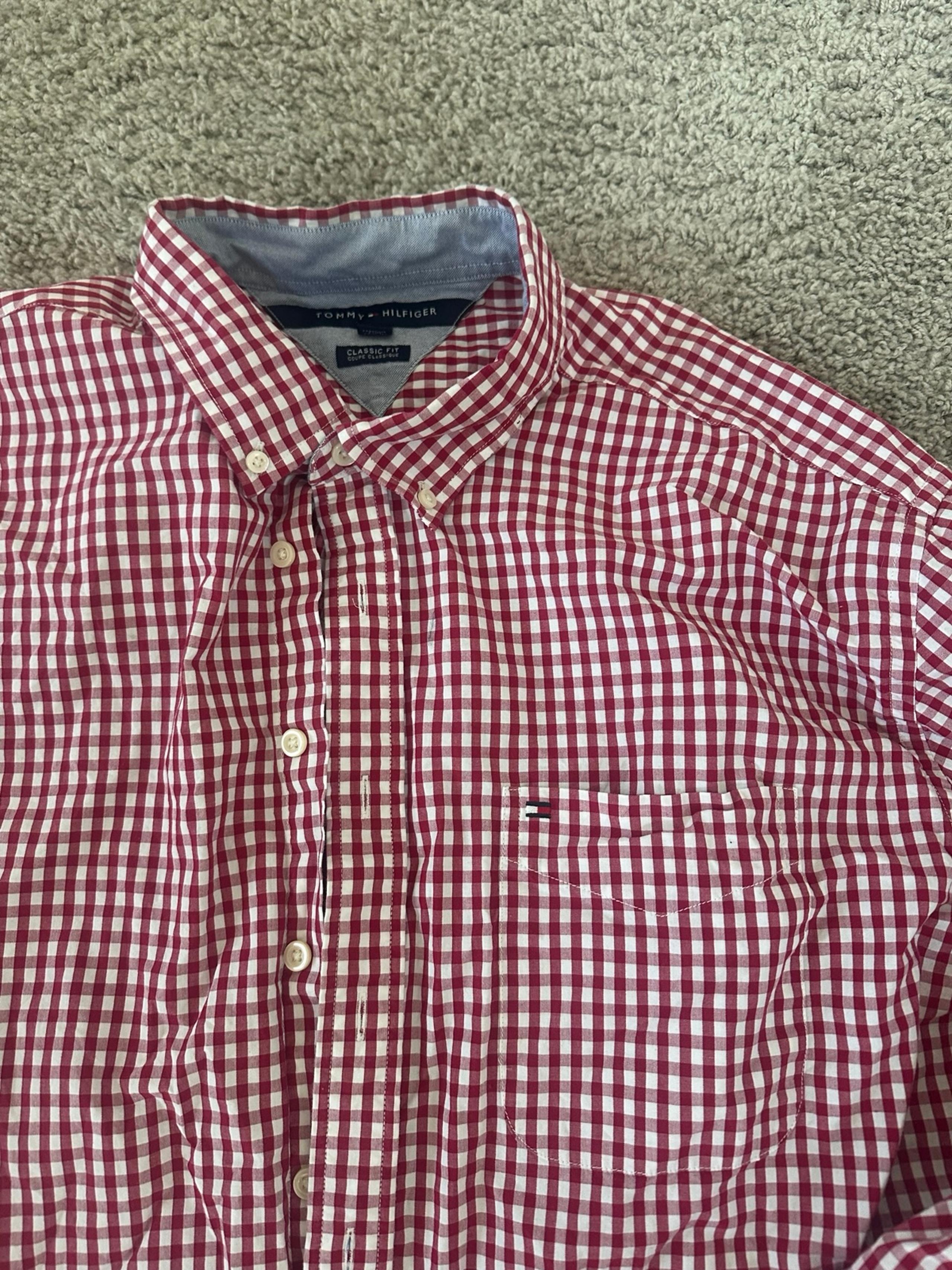 Men’s xxl Tommy Hilfiger button down shirt