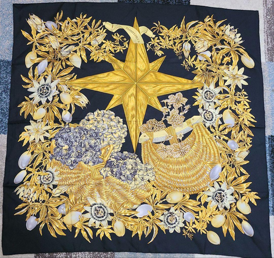 HERMES Scarf Black 90