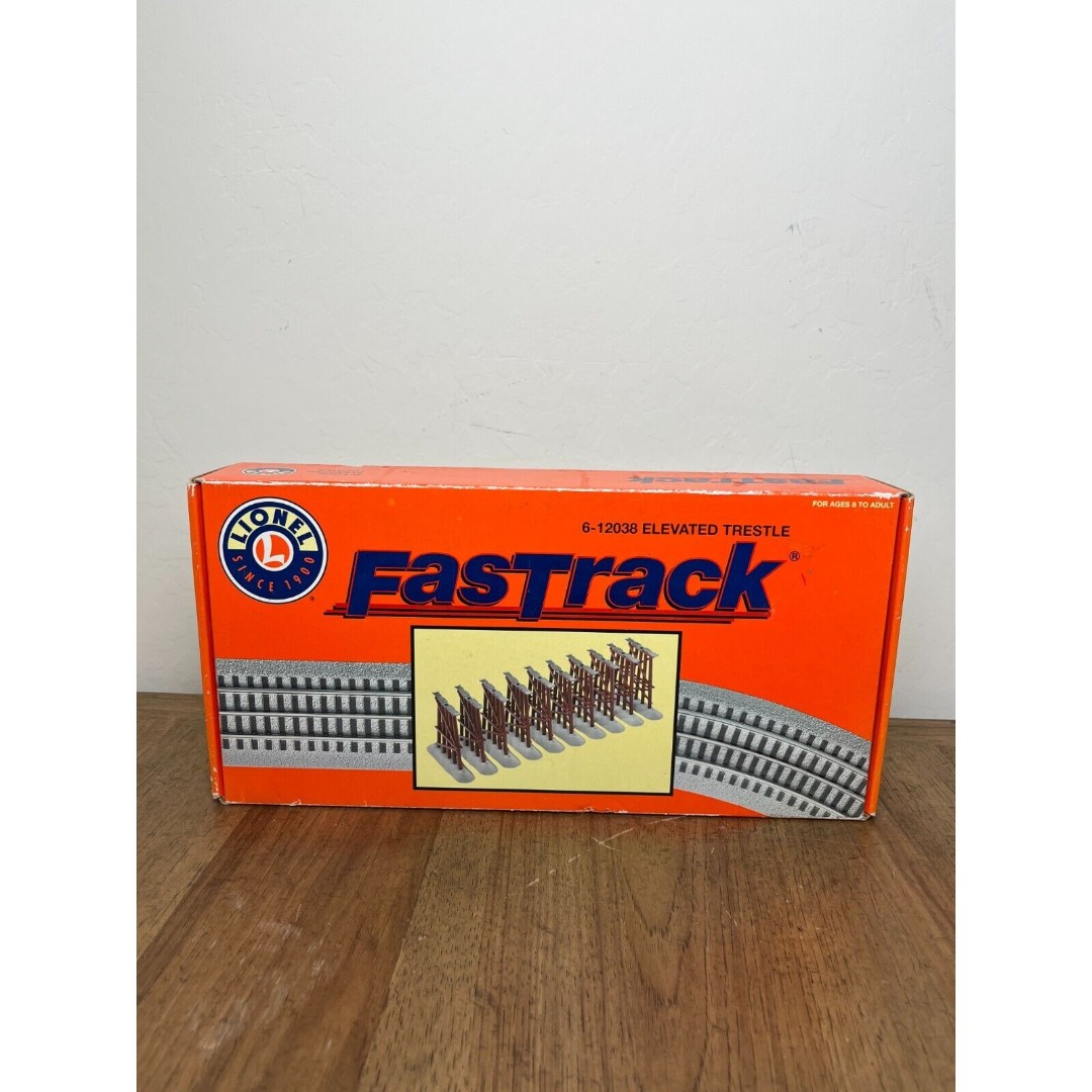 LIONEL FASTRACK ELEVATED TRESTLE SET train track piers truss graduated 6-12038