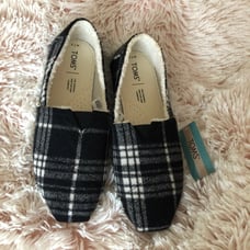 TOMS shoes size 7.5W