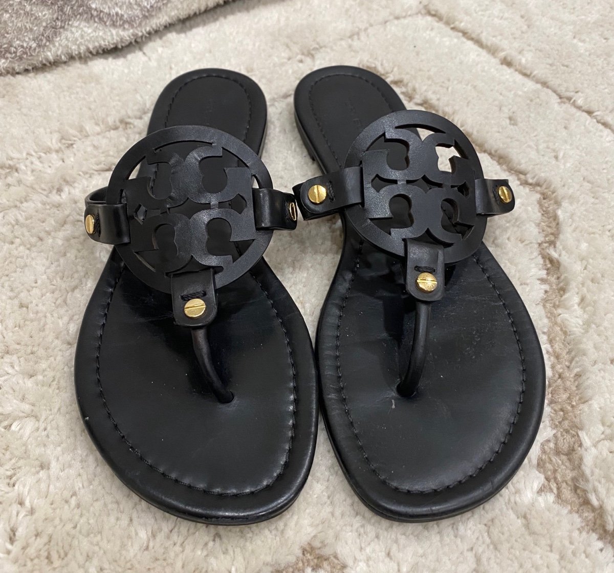 Matte black tory burch sandals outlet