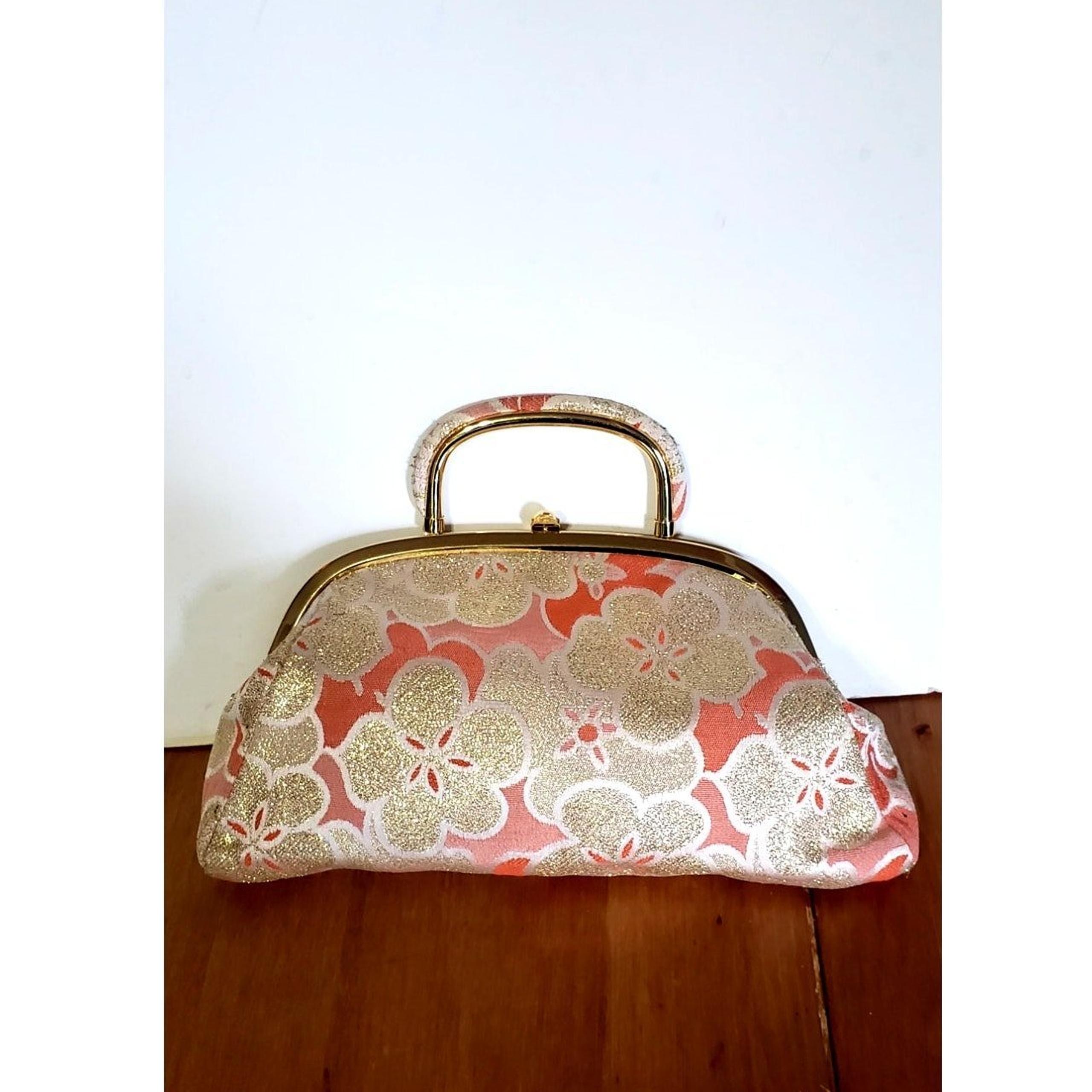 Banana Republic silk clutch purse beautiful coral pink gold medium size