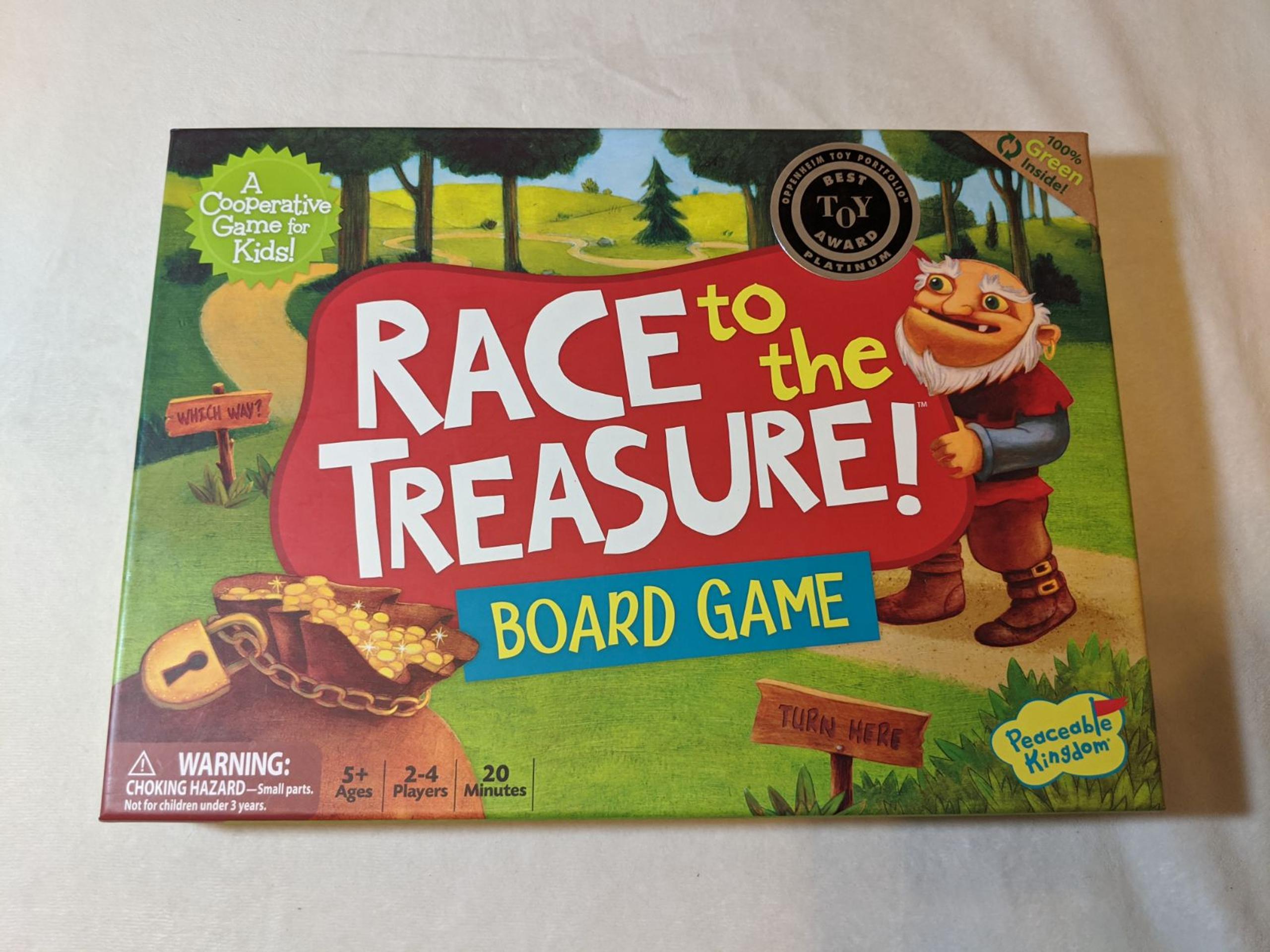 Race to the treasure! board game