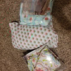 Crib bedding