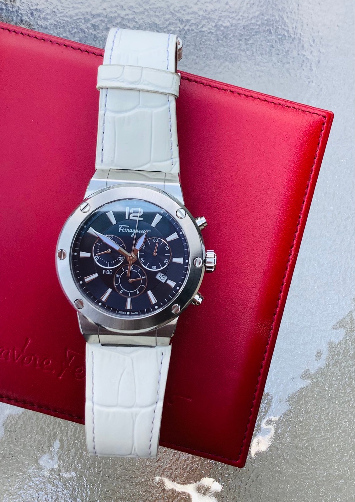 Authentic Salvatore Ferragamo Mens Watch-GORGEOUS !