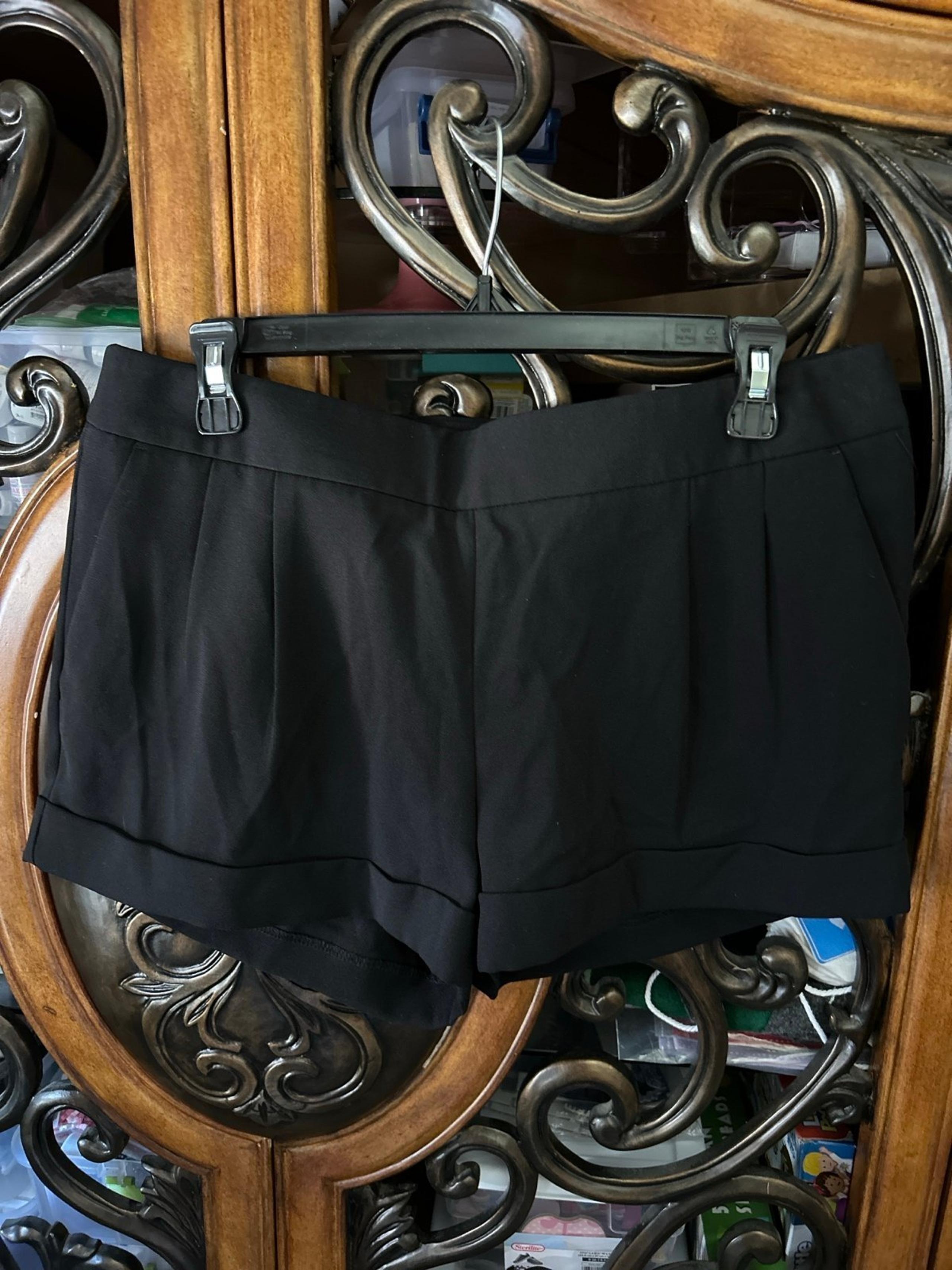 Women's Express Black shorts 8