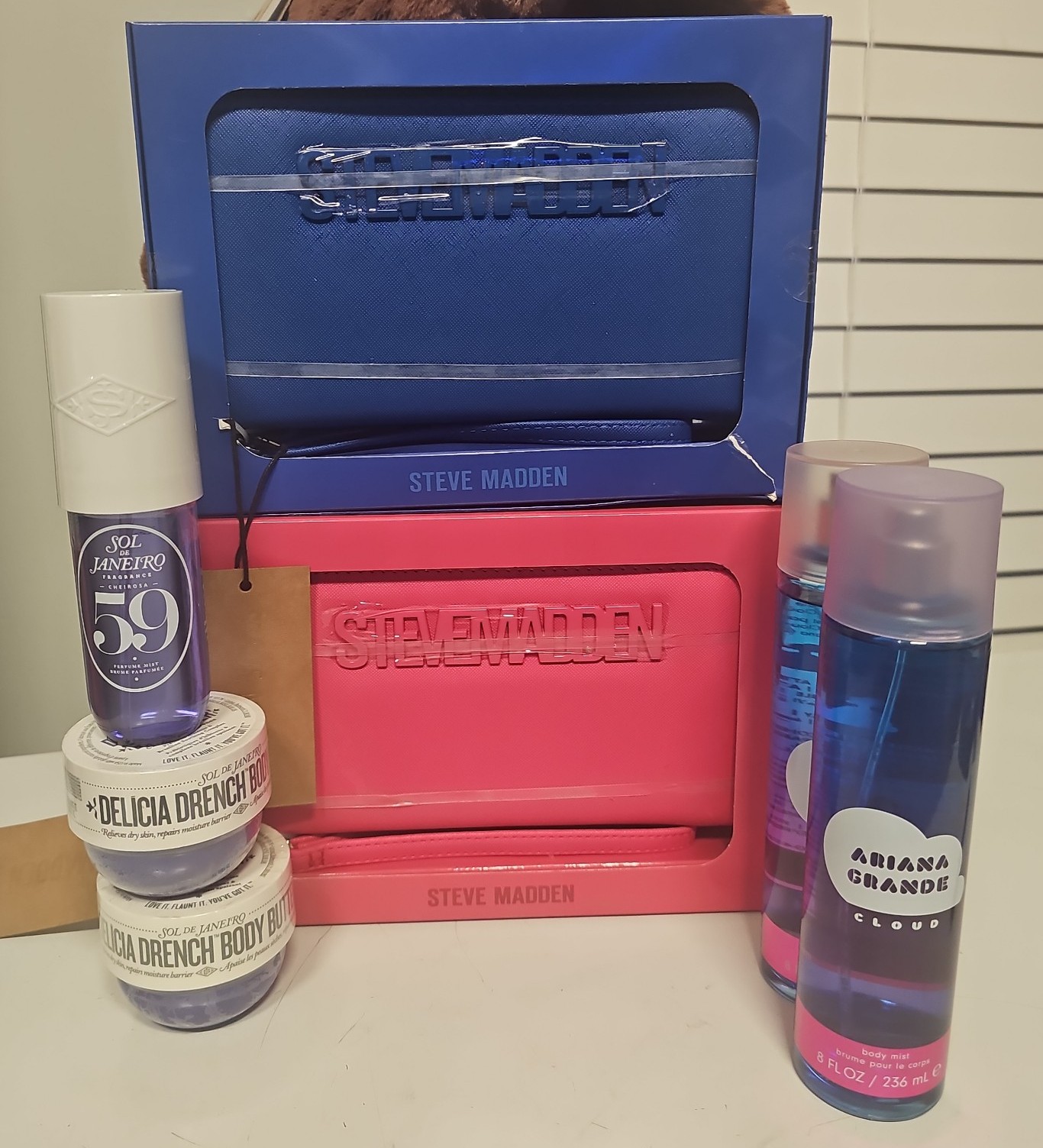 Steve madden wallets bundle