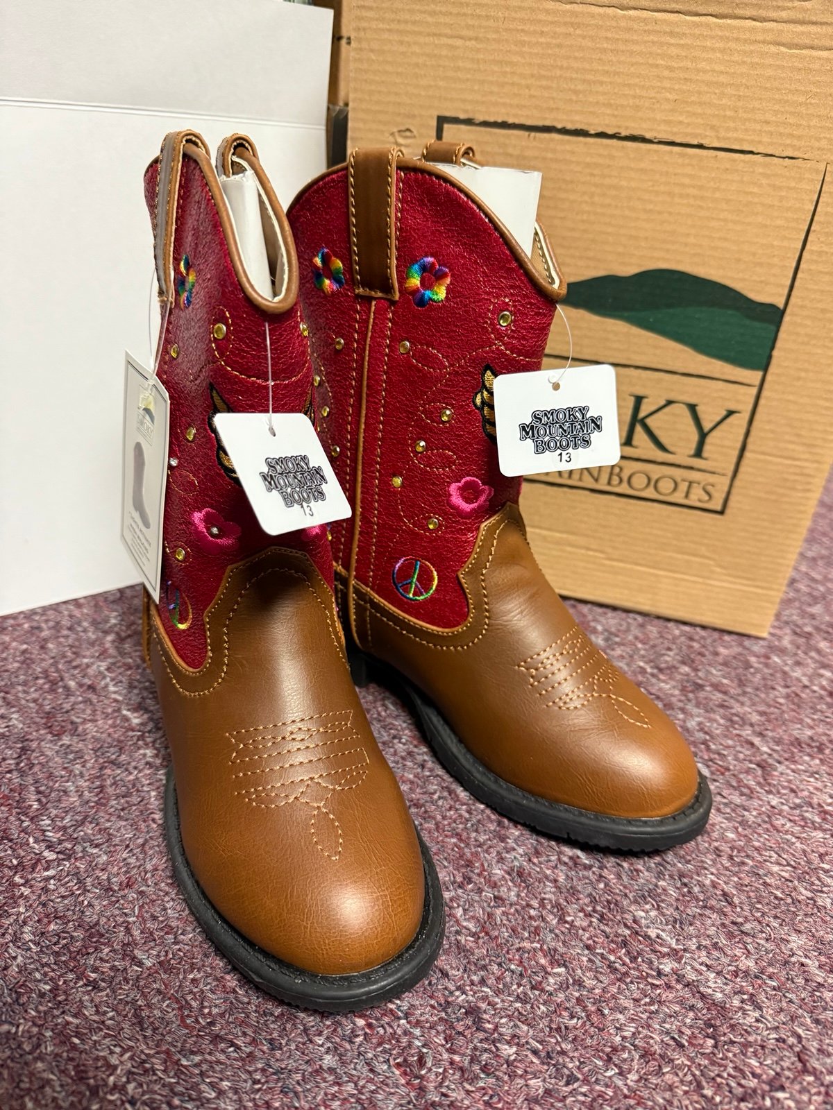 New in box cowgirl boots size 1