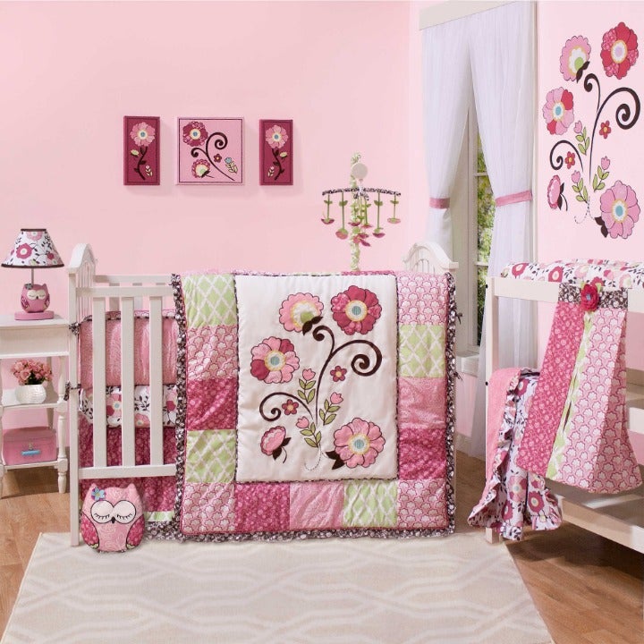 NWT Peanut Shell Crib Bedding Set
